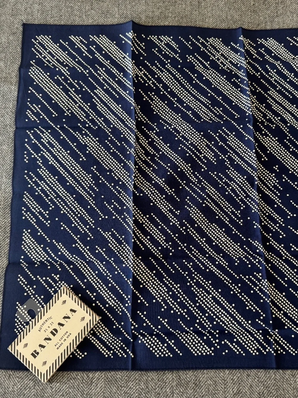 NWT, DARLING NAVY PRINT BANDANA